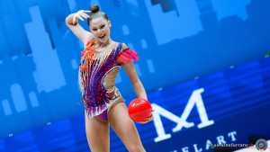 aa q beznos emily mda ph simone ferraro sfa04391 copia